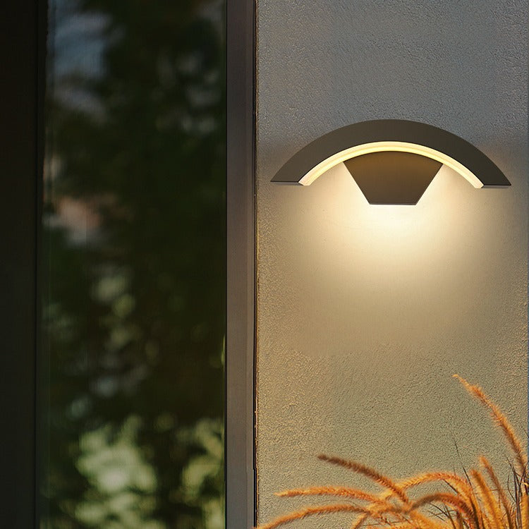 Curved Outdoor Wall Light