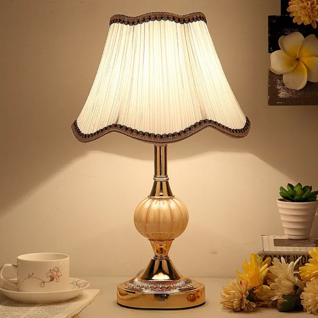 Quixy Scandinavian Table Lamp