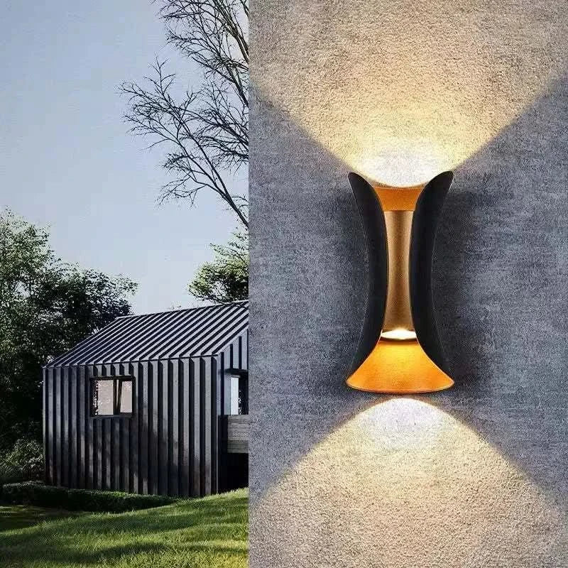 Curved LED Outdoor Wall Light with IP65 Weatherproofing