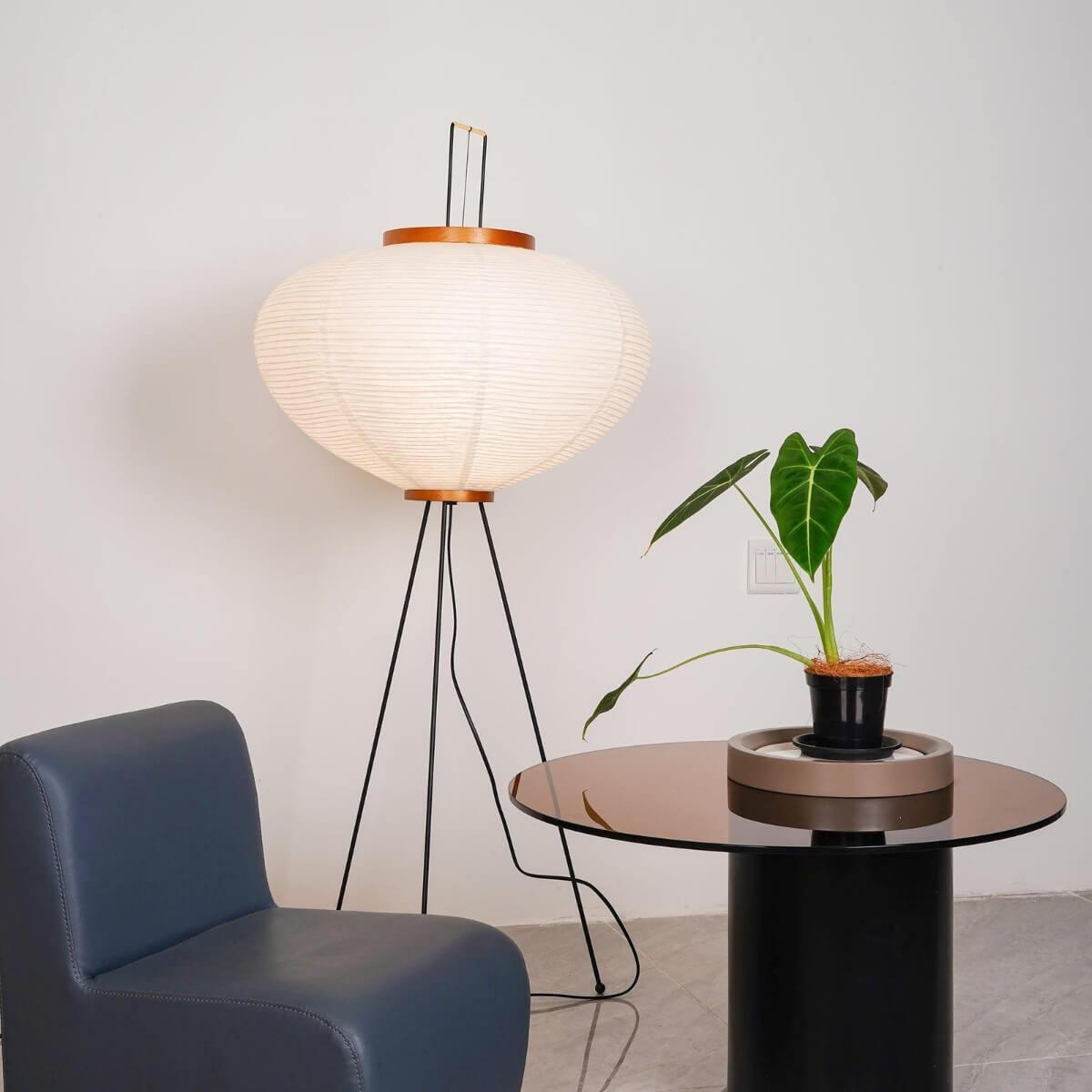 Akari 10A Floor Lamp