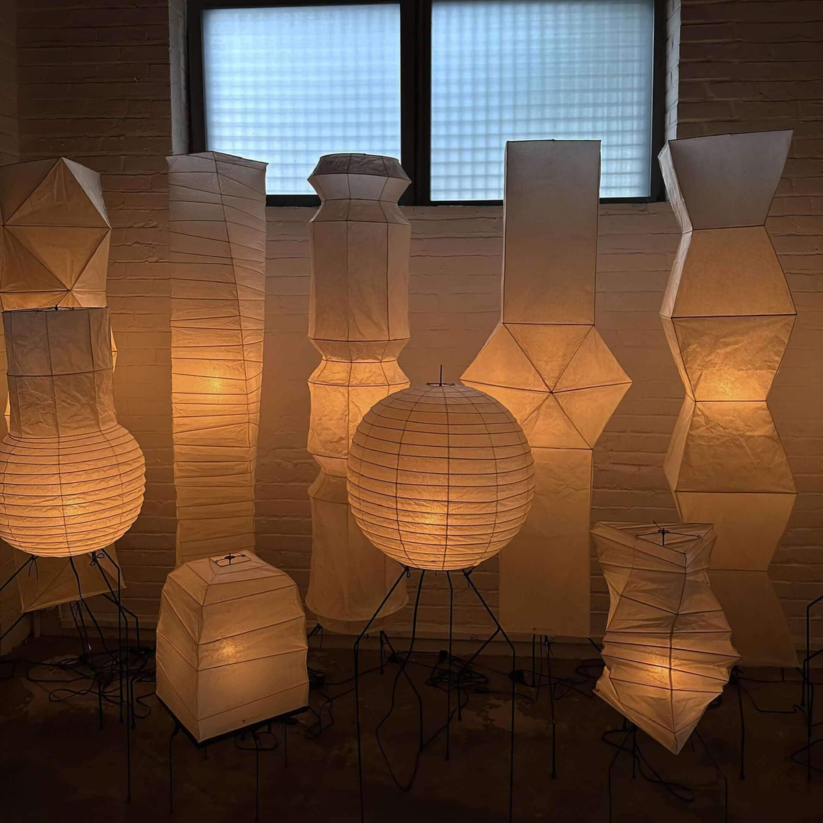 Akari UF4-L9 Floor Lamp