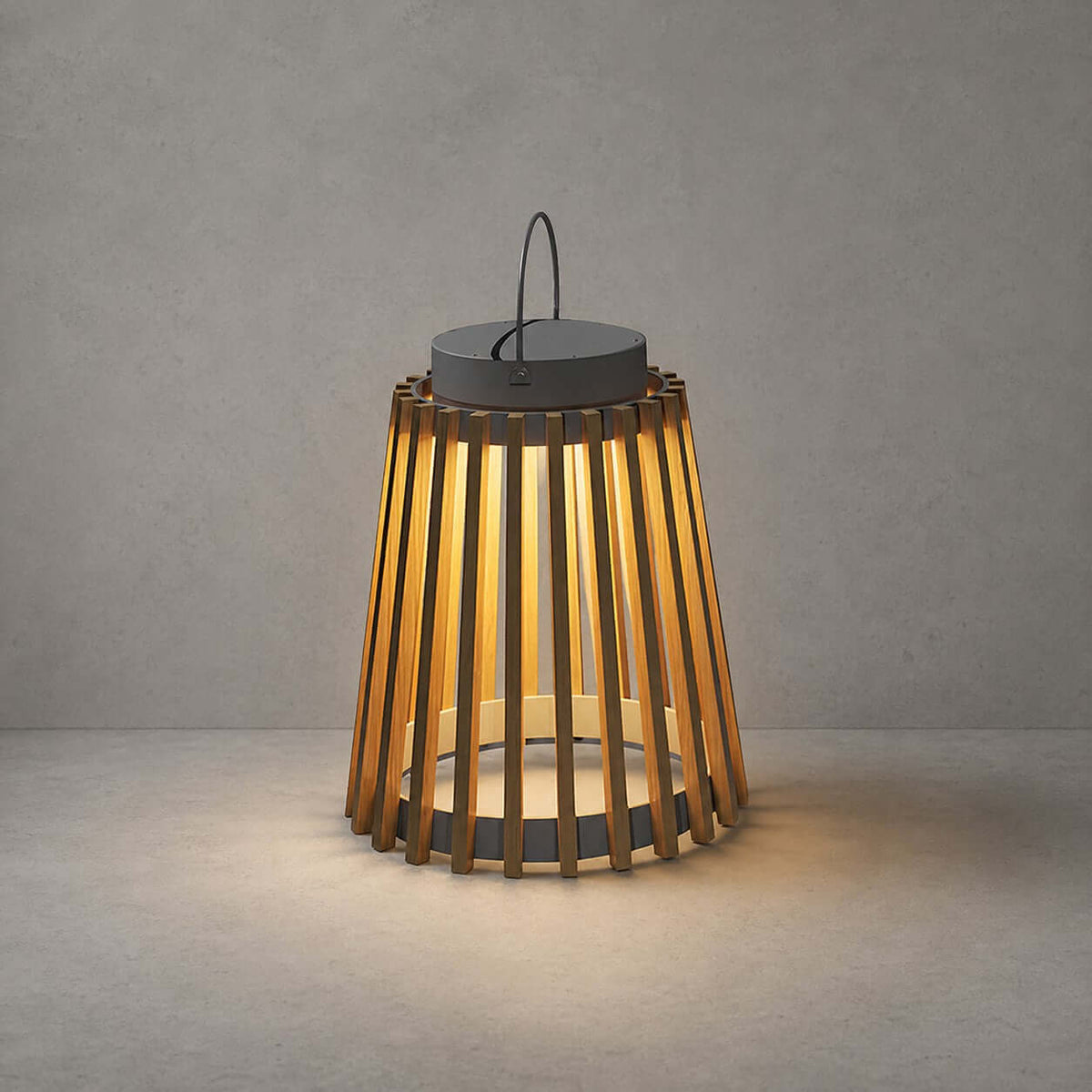 Avyron Solar Outdoor Lamp
