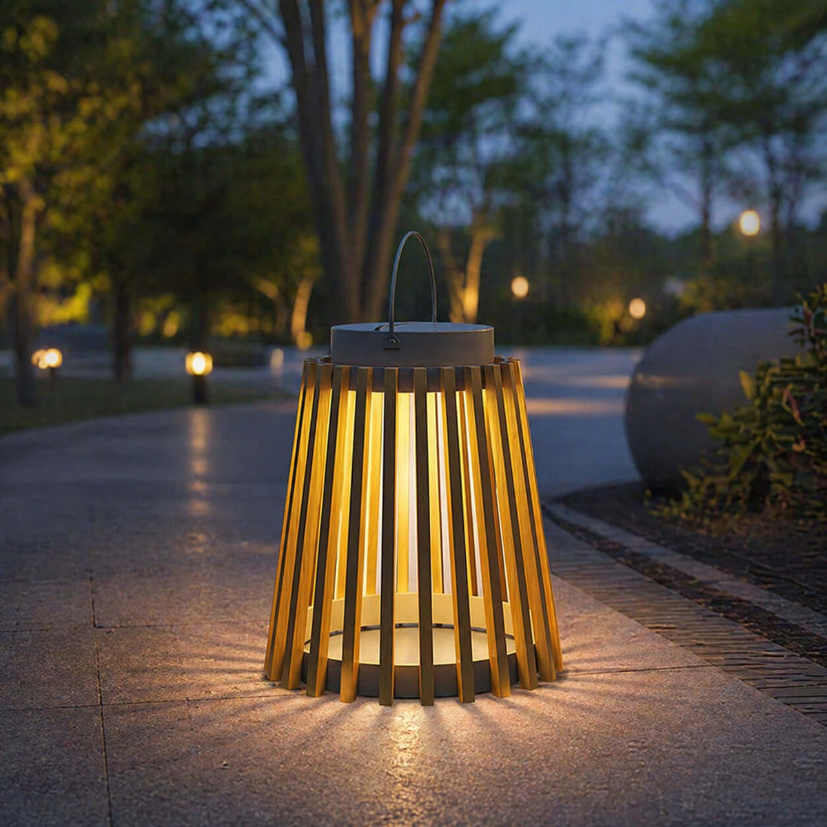 Avyron Solar Outdoor Lamp