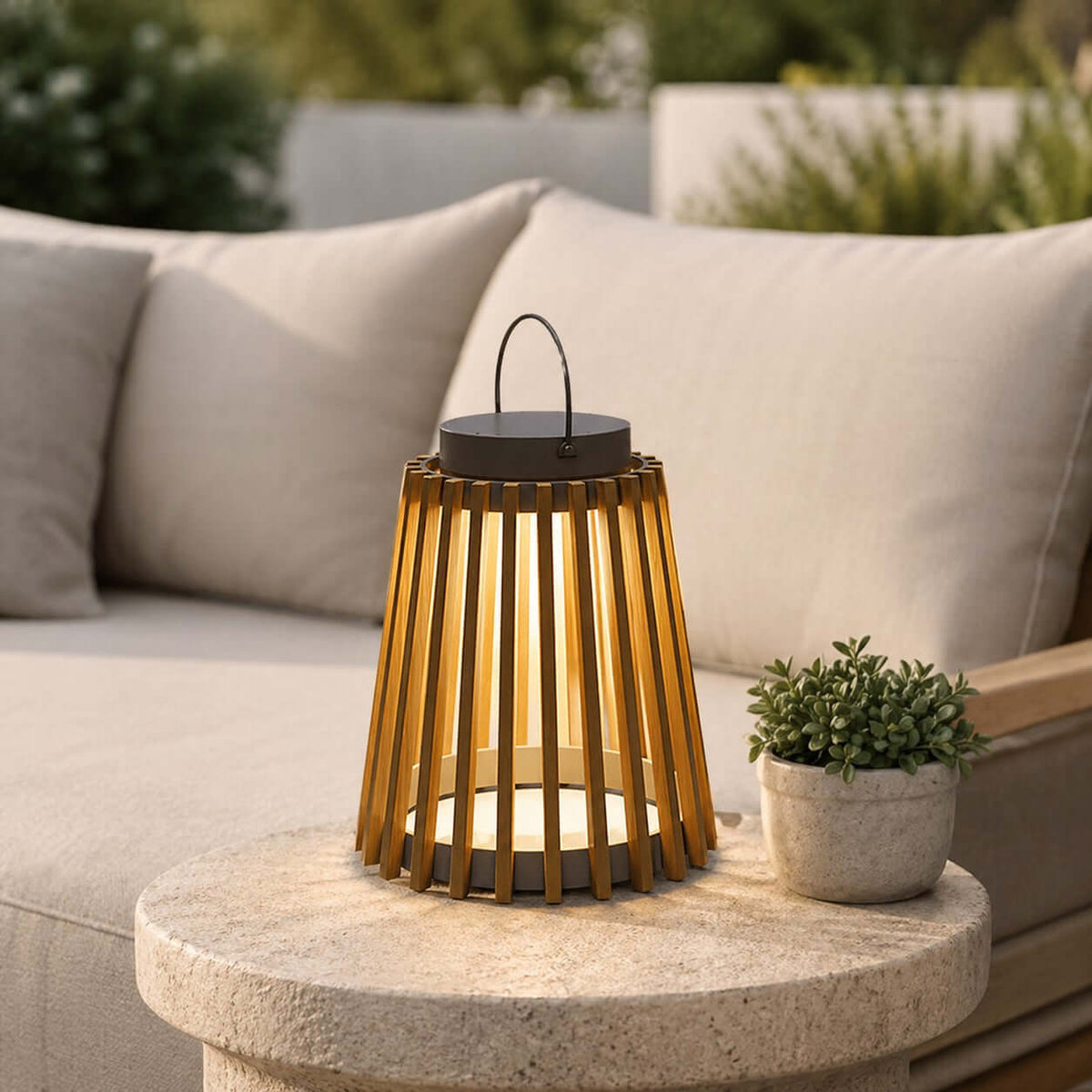 Avyron Solar Outdoor Lamp
