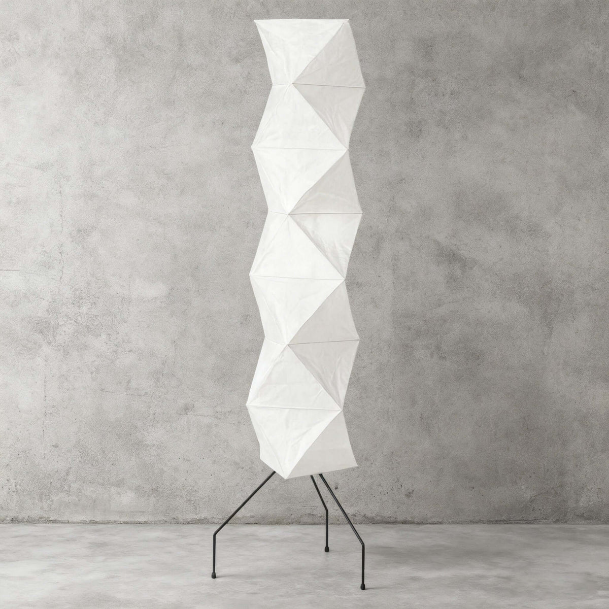 Akari UF4-L8 Floor Lamp
