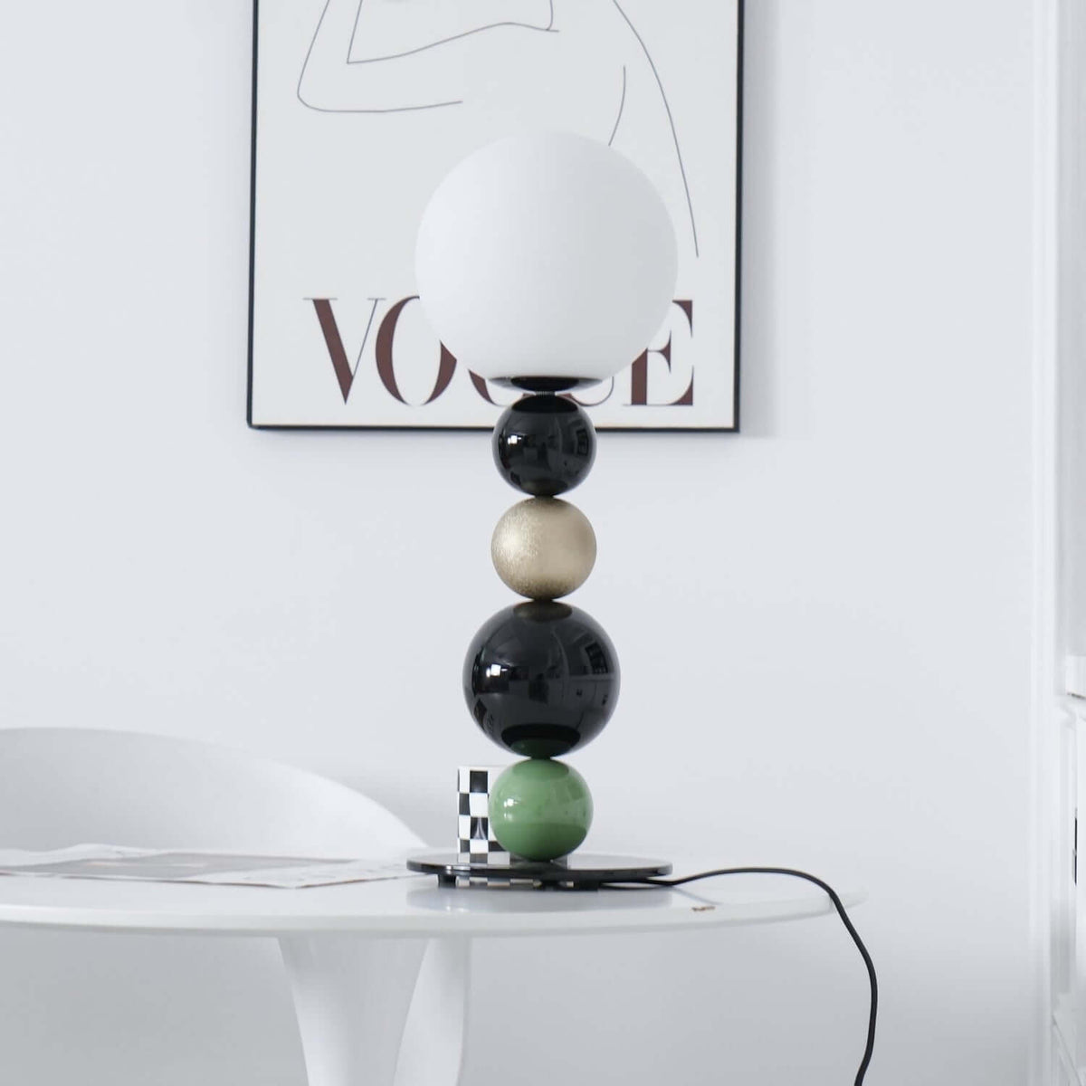 Ball String Table Lamp