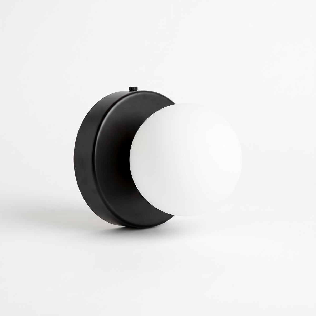Nuvol Wall Lamp - Black