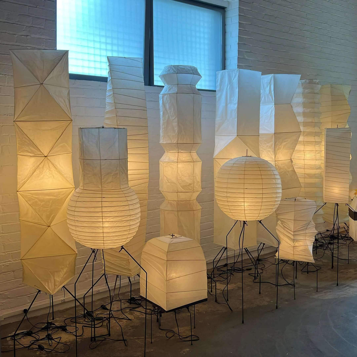 Akari UF4-L6 Floor Lamp