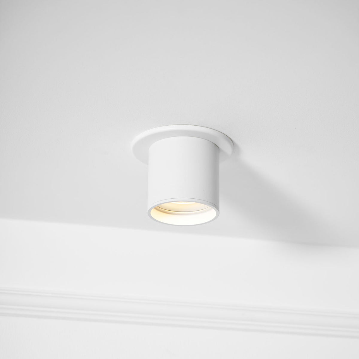 Modupoint Ceiling Light