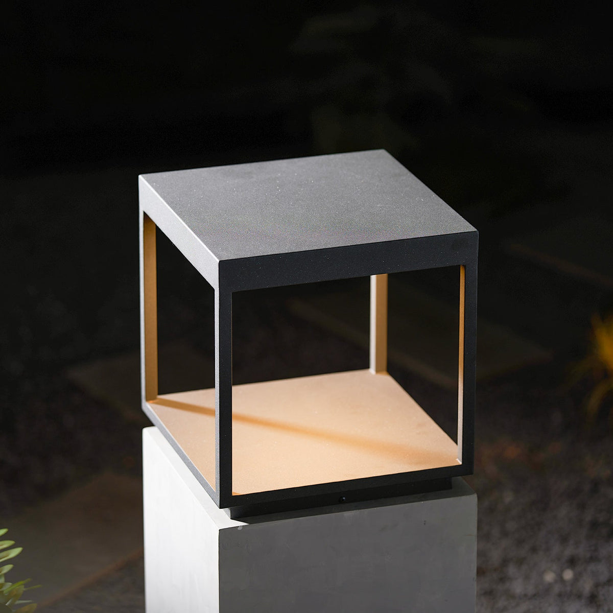 Square Frame Post Outdoor Light