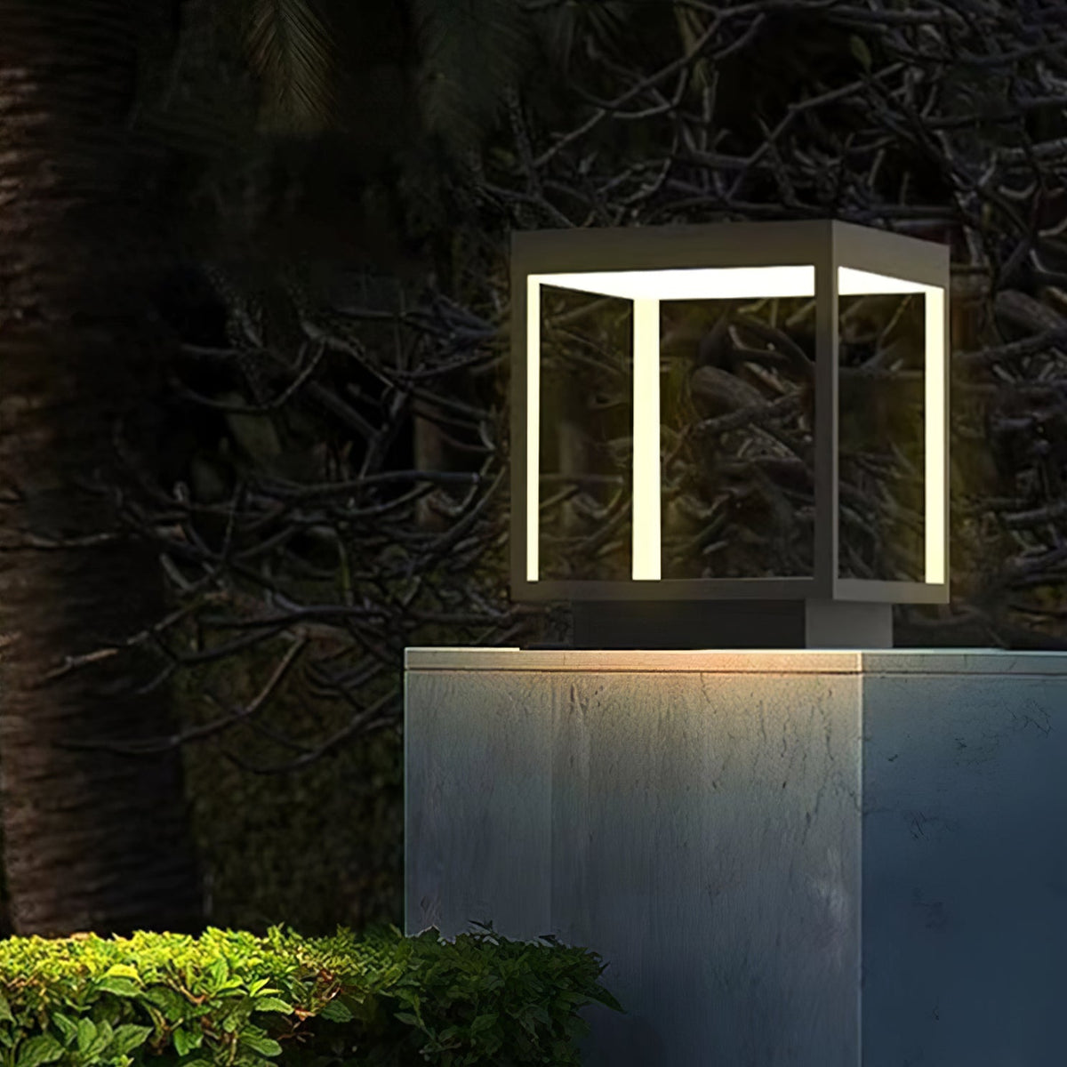 Square Frame Post Outdoor Light