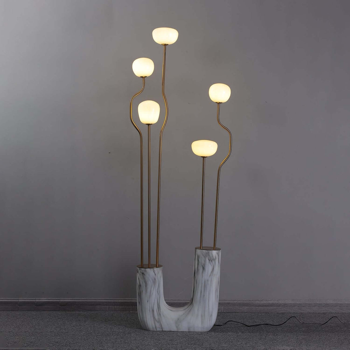 Aenor Floor Lamp