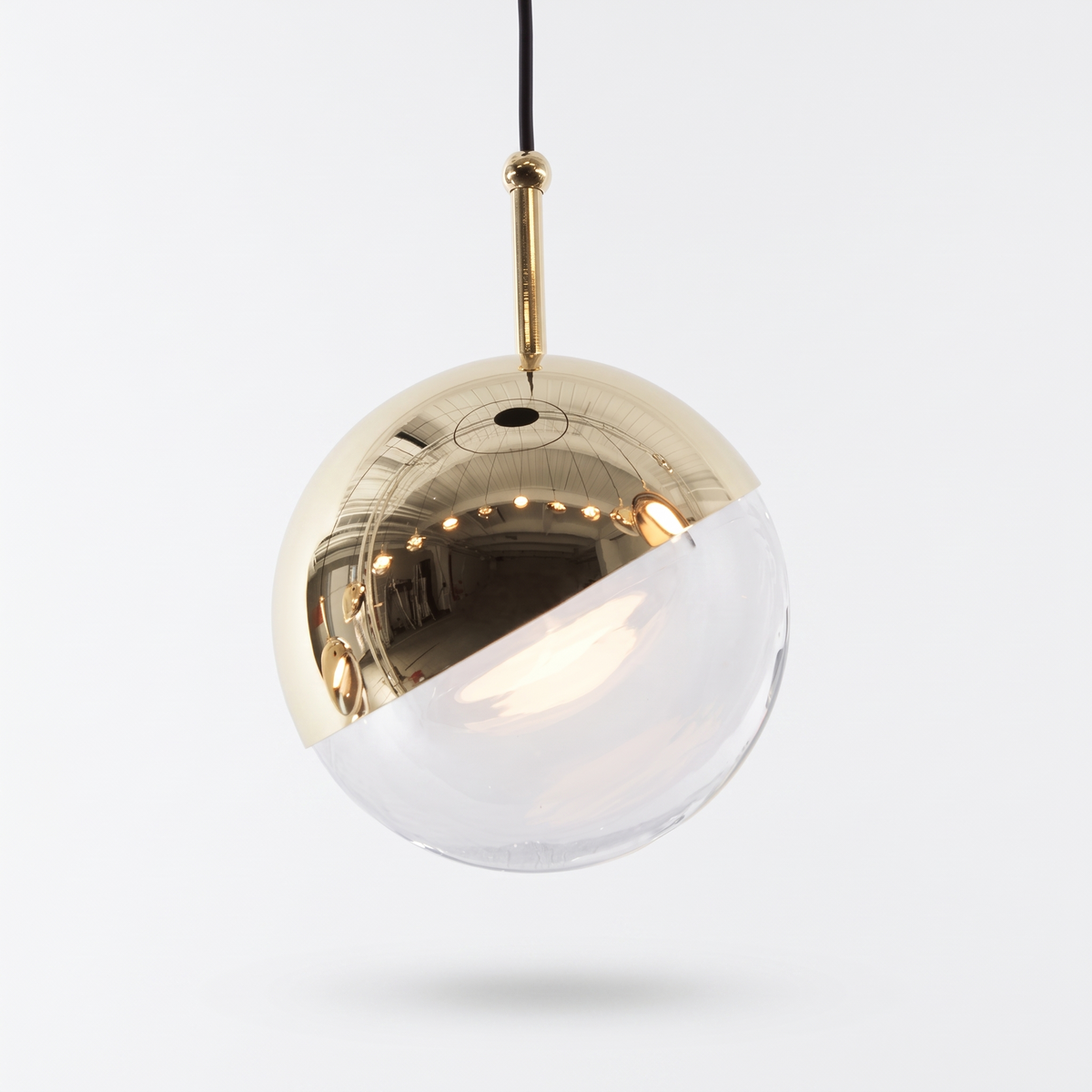 Restaurant Art LED Pendant Light - Gold