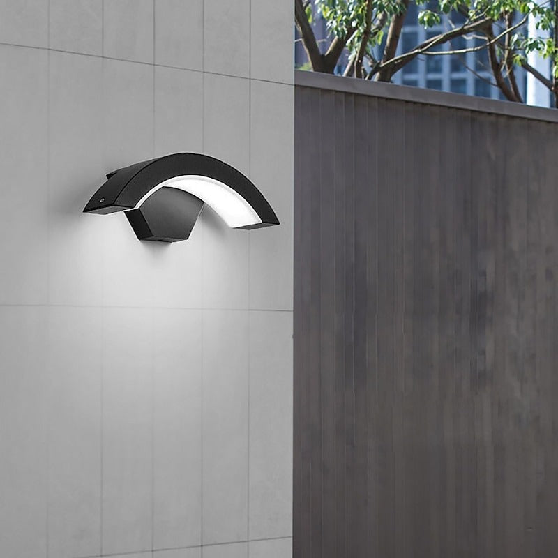 Curved Outdoor Wall Light